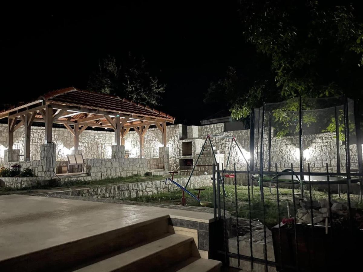 Apartments Bujkovic بار المظهر الخارجي الصورة