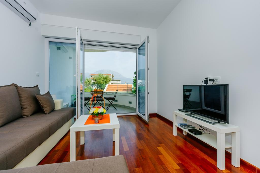Apartments Bujkovic بار المظهر الخارجي الصورة