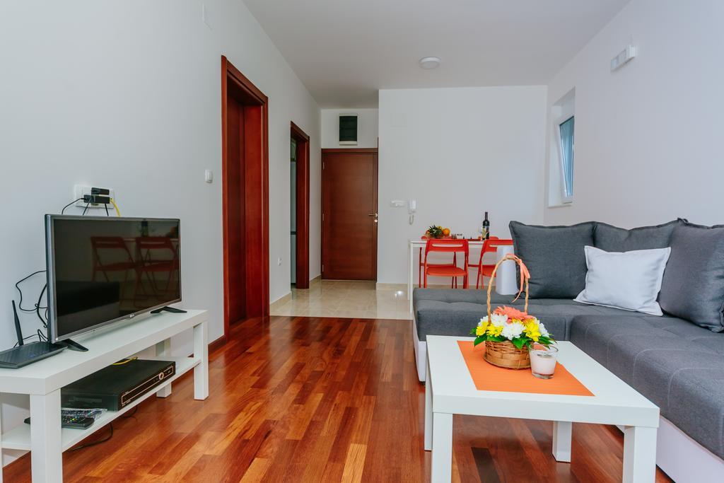 Apartments Bujkovic بار المظهر الخارجي الصورة
