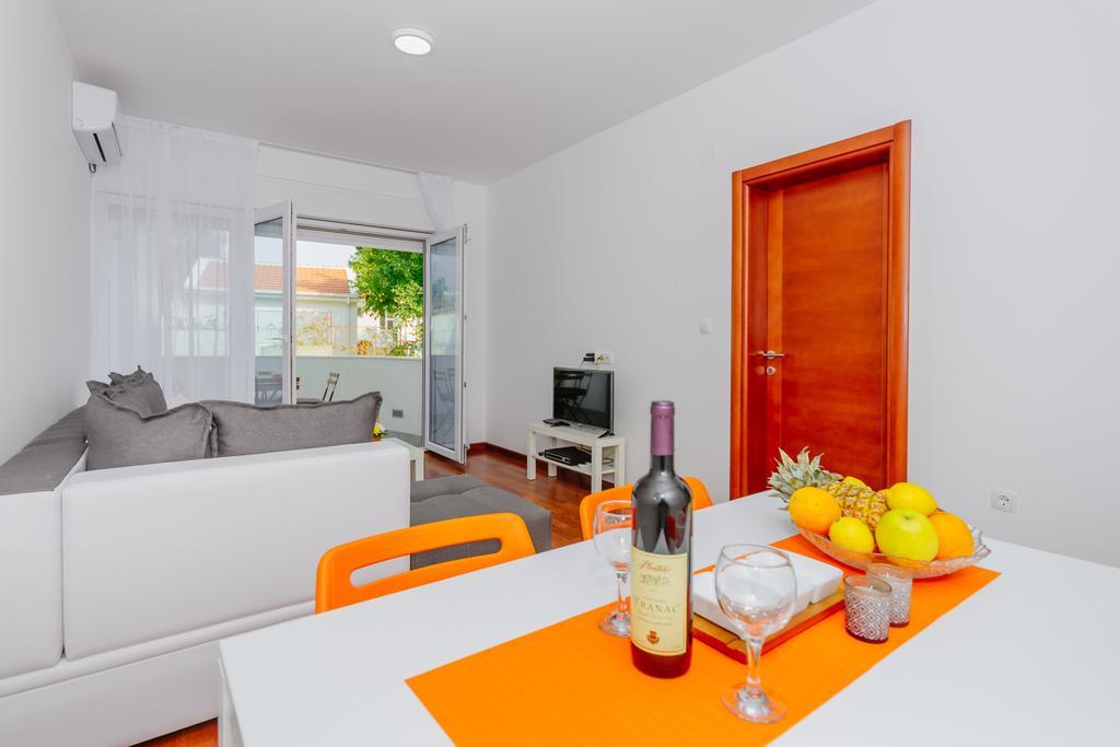 Apartments Bujkovic بار المظهر الخارجي الصورة