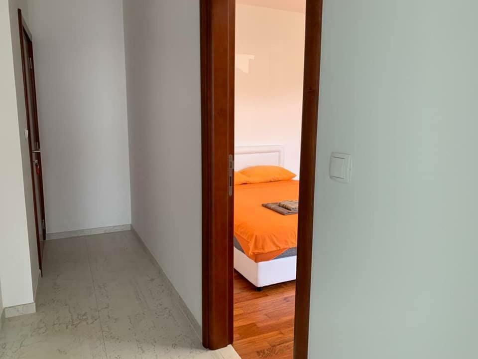 Apartments Bujkovic بار المظهر الخارجي الصورة