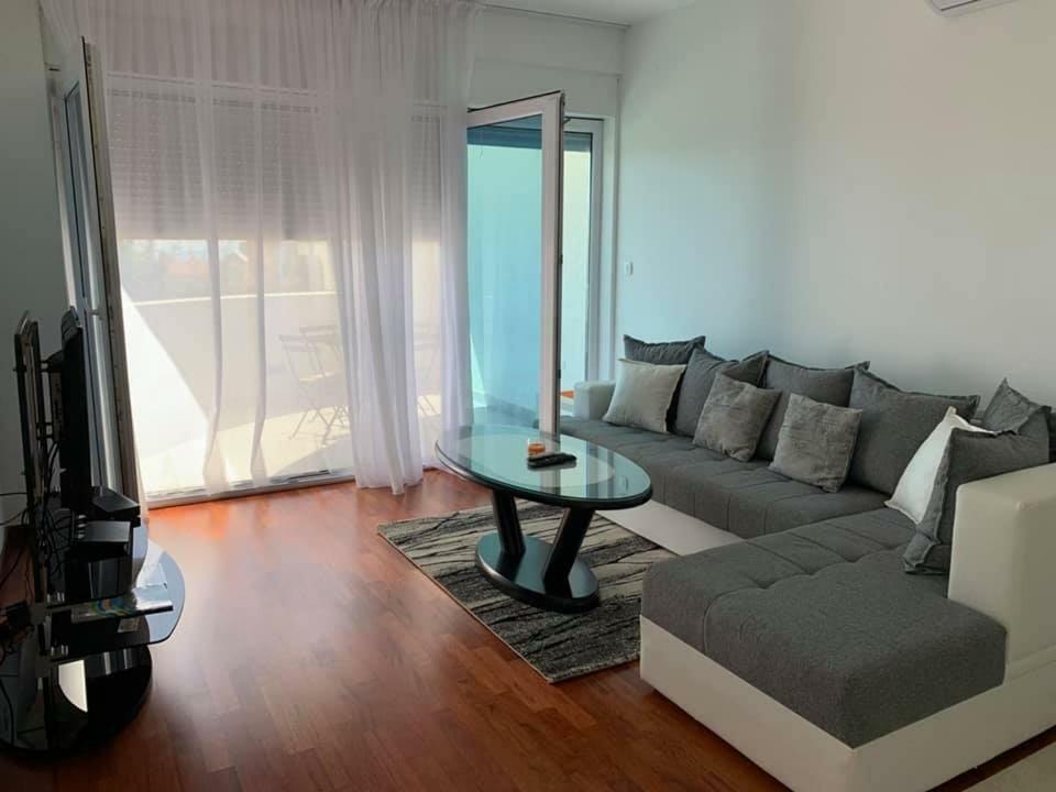 Apartments Bujkovic بار المظهر الخارجي الصورة