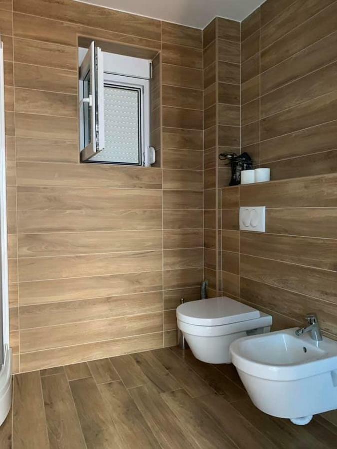 Apartments Bujkovic بار المظهر الخارجي الصورة