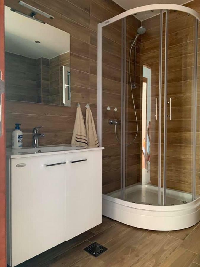 Apartments Bujkovic بار المظهر الخارجي الصورة